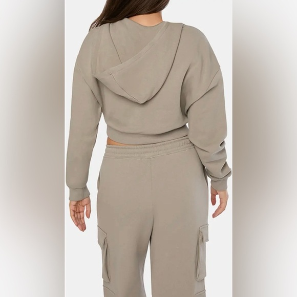 WeWoreWhat Half Zip Fleece Hoodie in Color Stone Size S - Picture 2 of 4